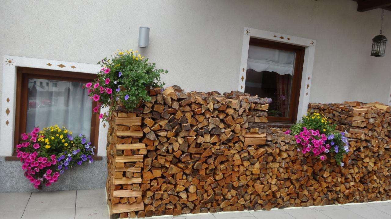 Garni Gimea Hotel Livigno Exterior photo